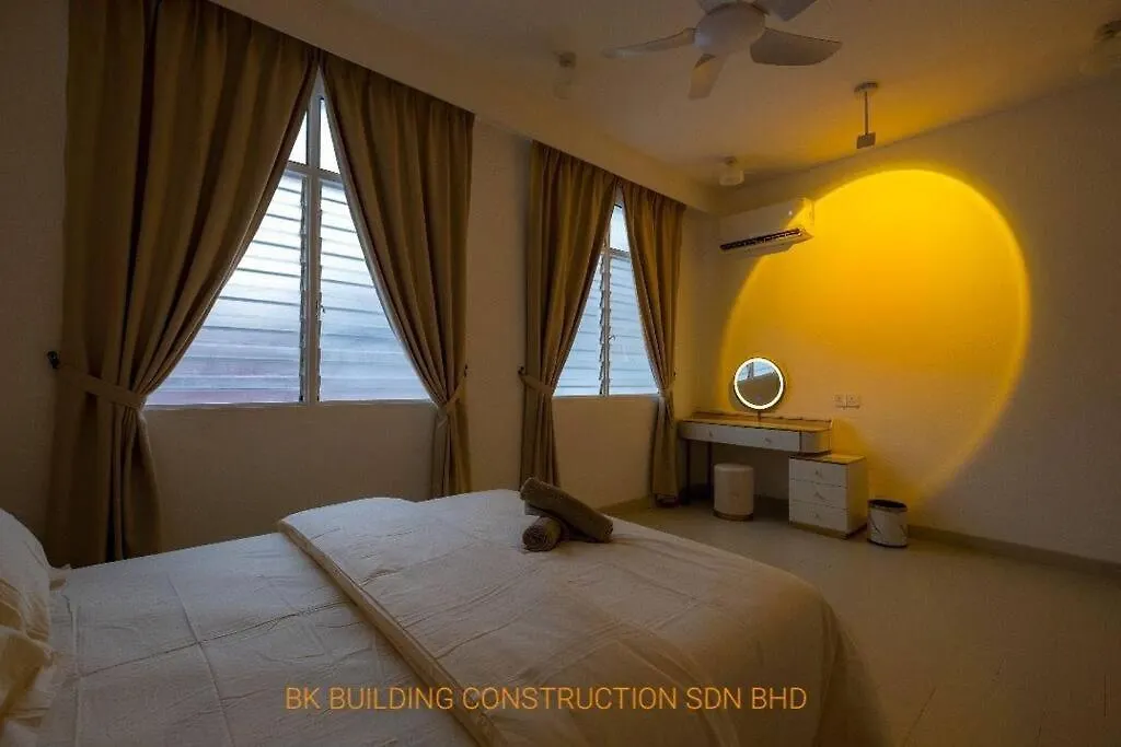 White House Semi D 6Room 12Pax Butterworth Malaysia