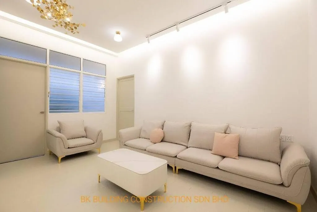 White House Semi D 6Room 12Pax Butterworth