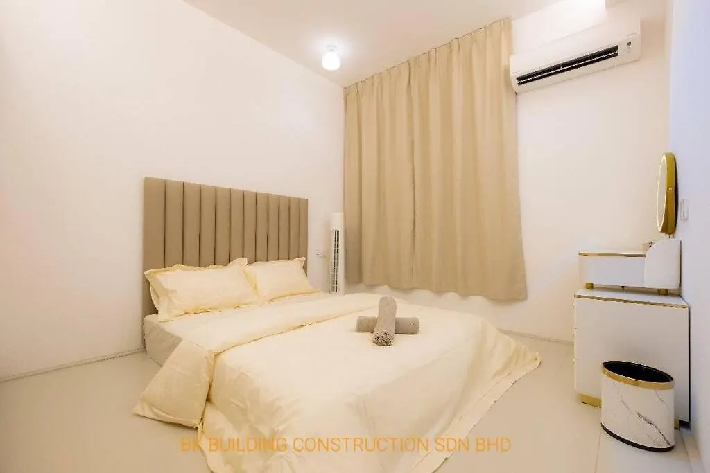 Holiday home White House Semi D 6Room 12Pax Butterworth Malaysia