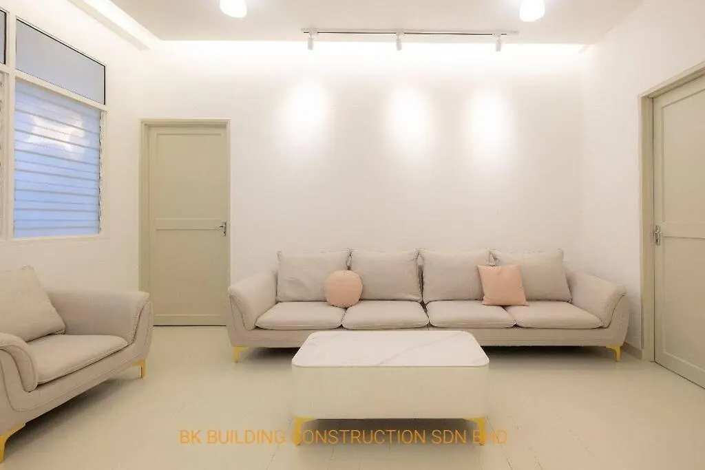 White House Semi D 6Room 12Pax Butterworth Malaysia