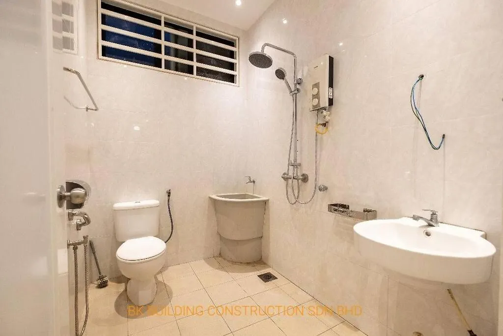 White House Semi D 6Room 12Pax Butterworth Holiday home