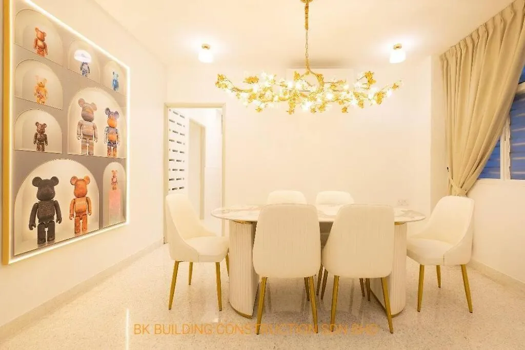 White House Semi D 6Room 12Pax Butterworth 0*,