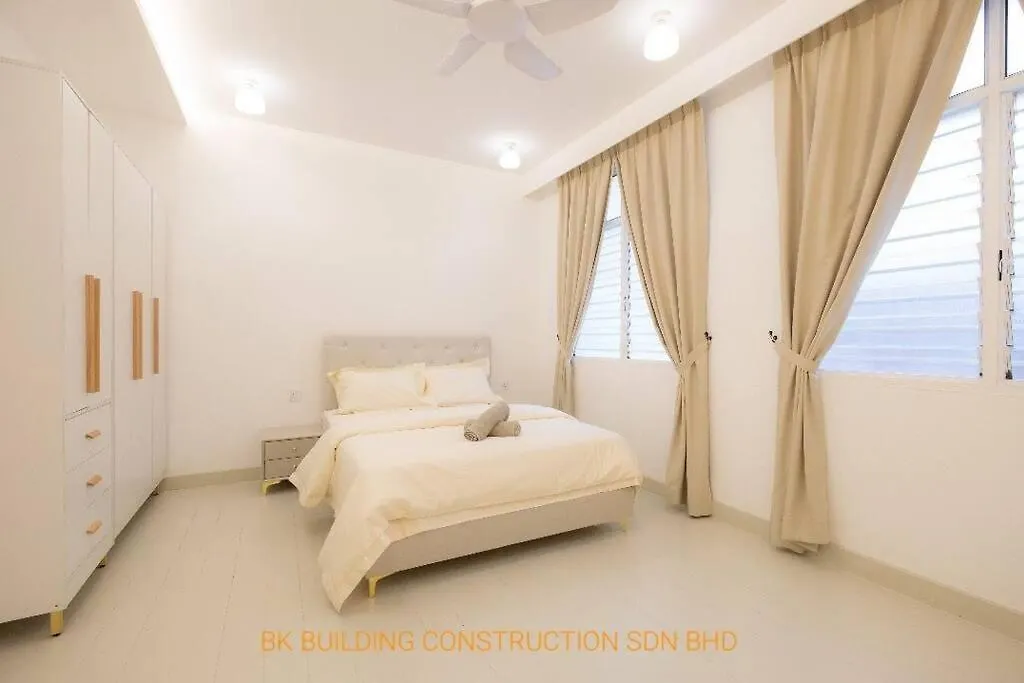 White House Semi D 6Room 12Pax Butterworth 0*,  Malaysia