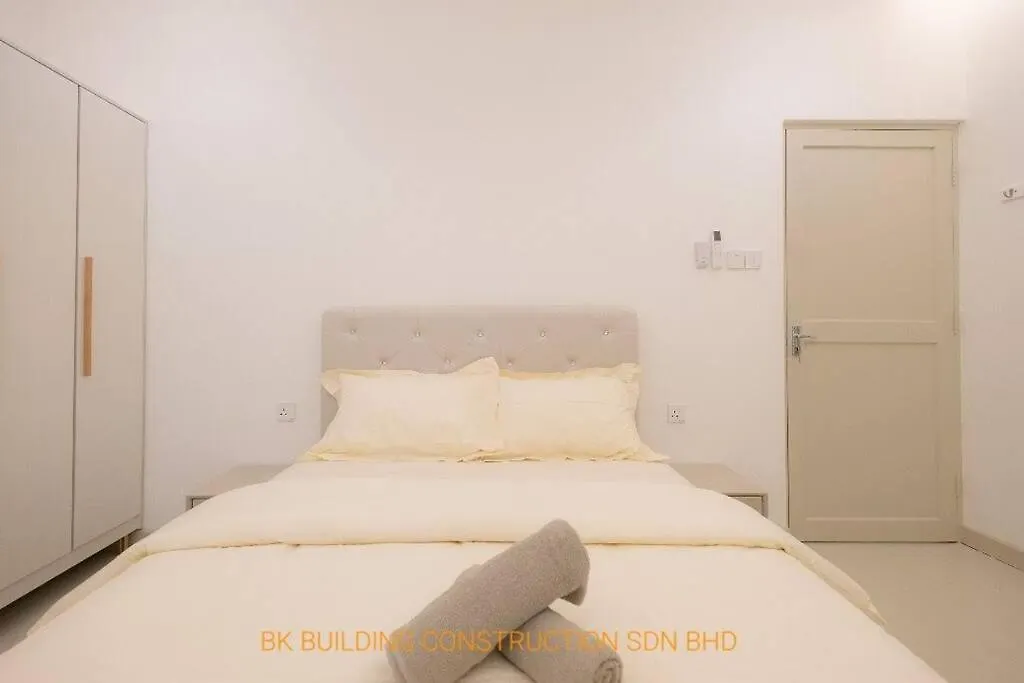 White House Semi D 6Room 12Pax Butterworth 0*,  Malaysia