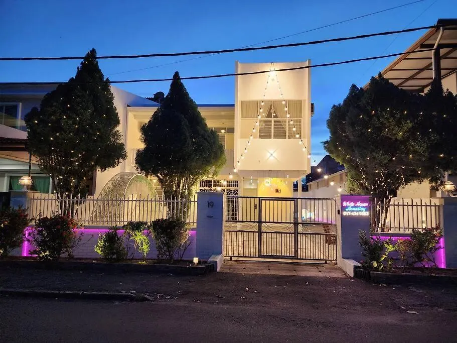 White House Semi D 6Room 12Pax Butterworth Malaysia
