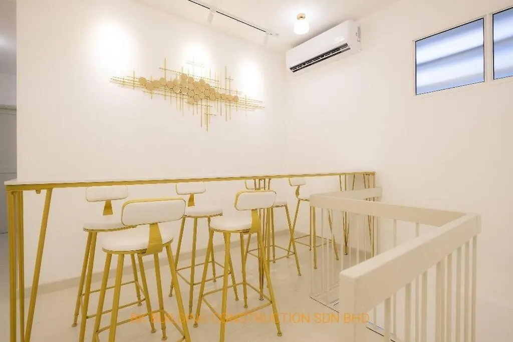 Ferienhaus White House Semi D 6Room 12Pax Butterworth